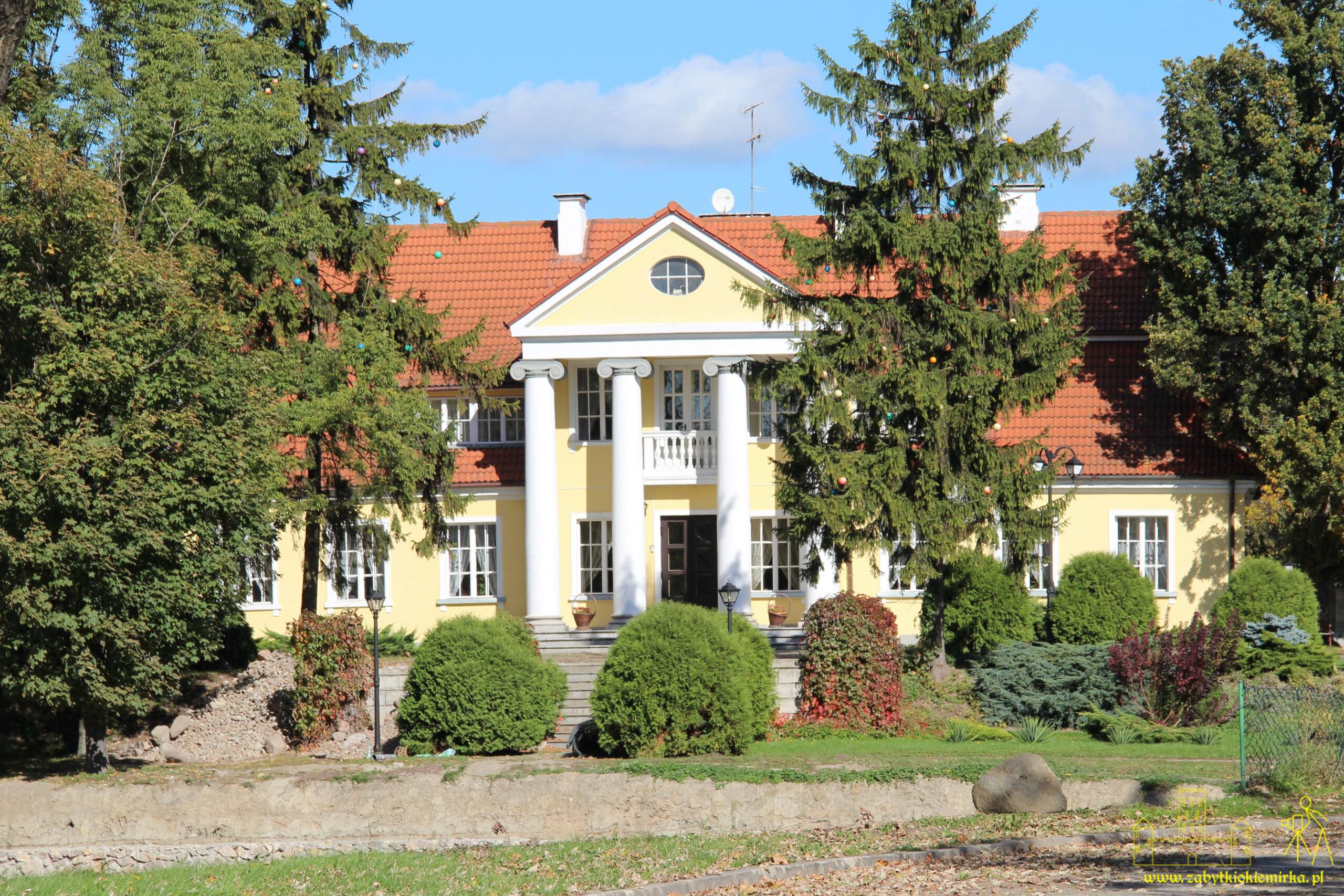 BEDLNO – PAŁAC