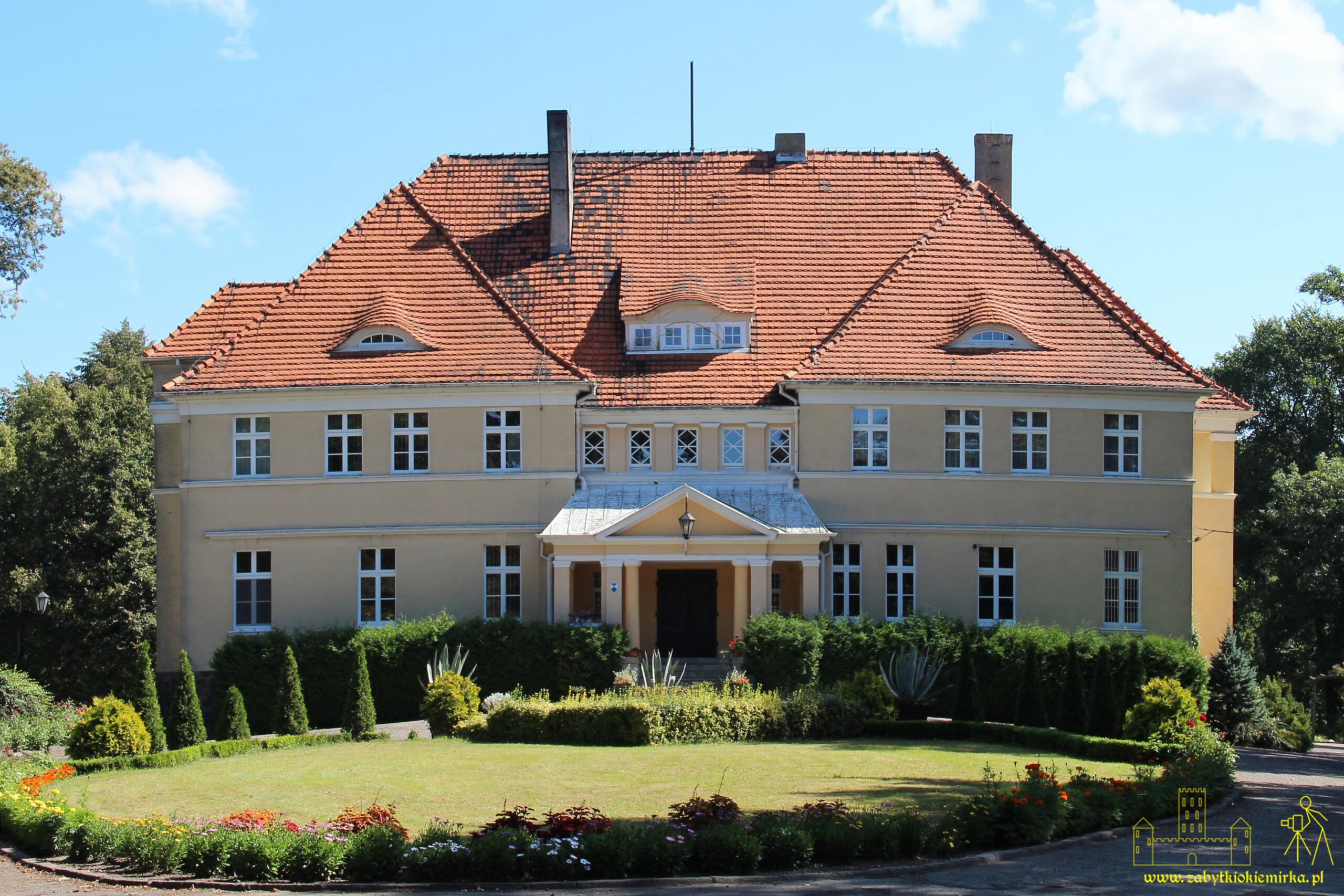 GRZYBNO – PAŁAC