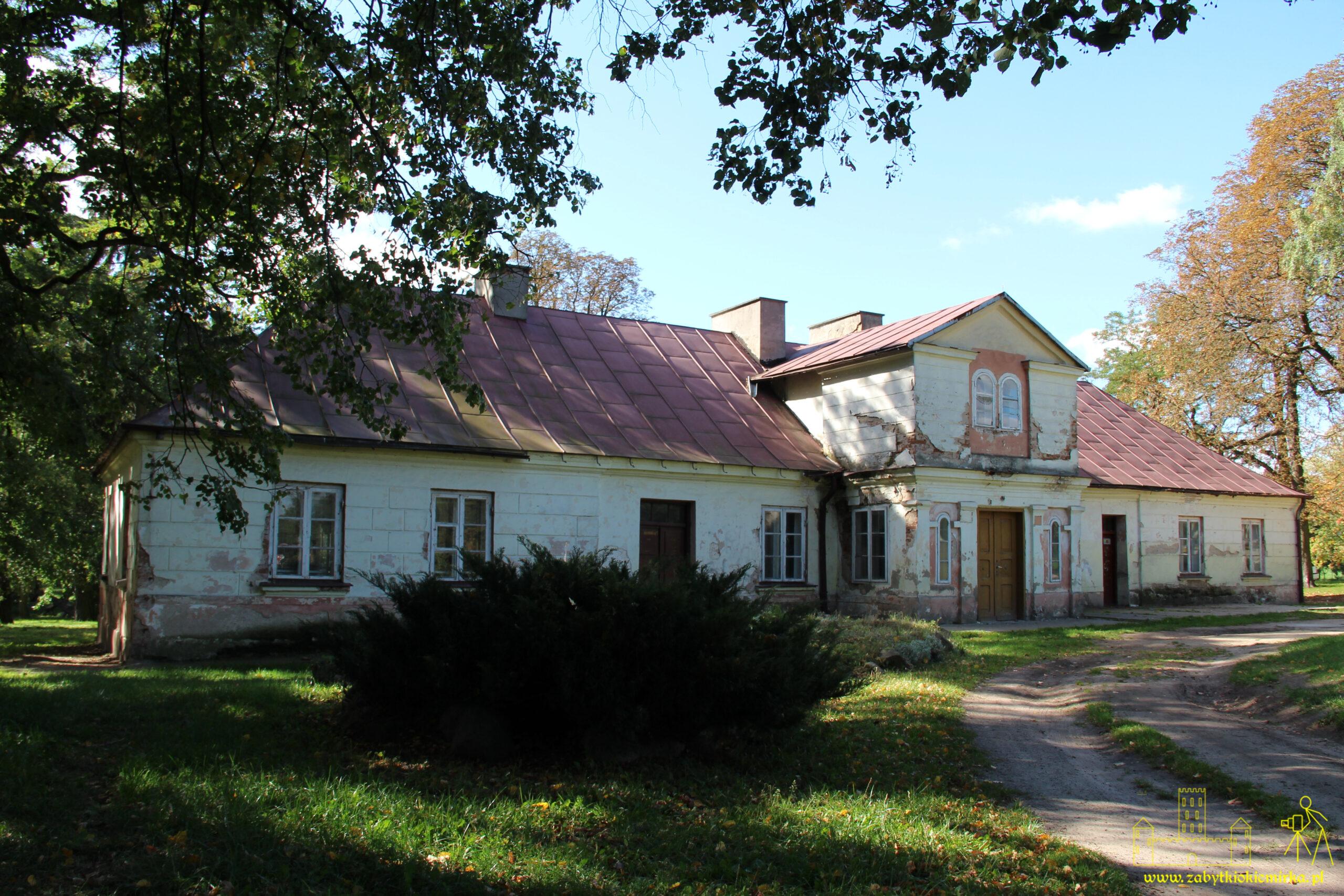 LESZCZYNEK – DWÓR