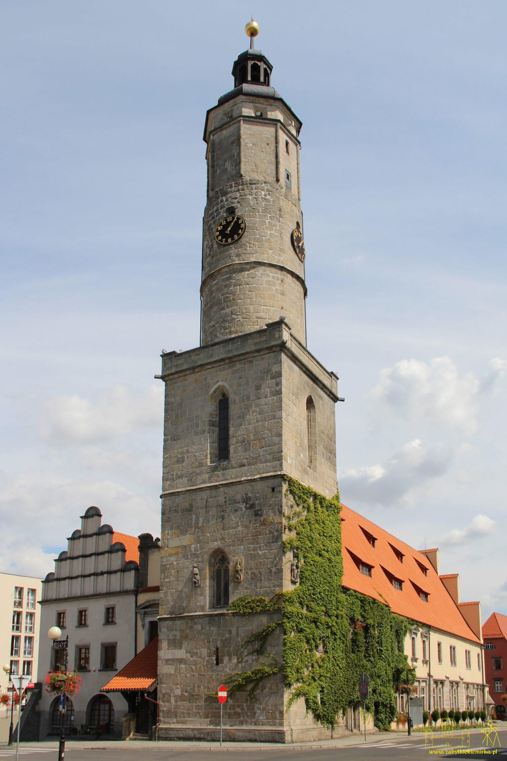 LWÓWEK ŚLĄSKI – RATUSZ