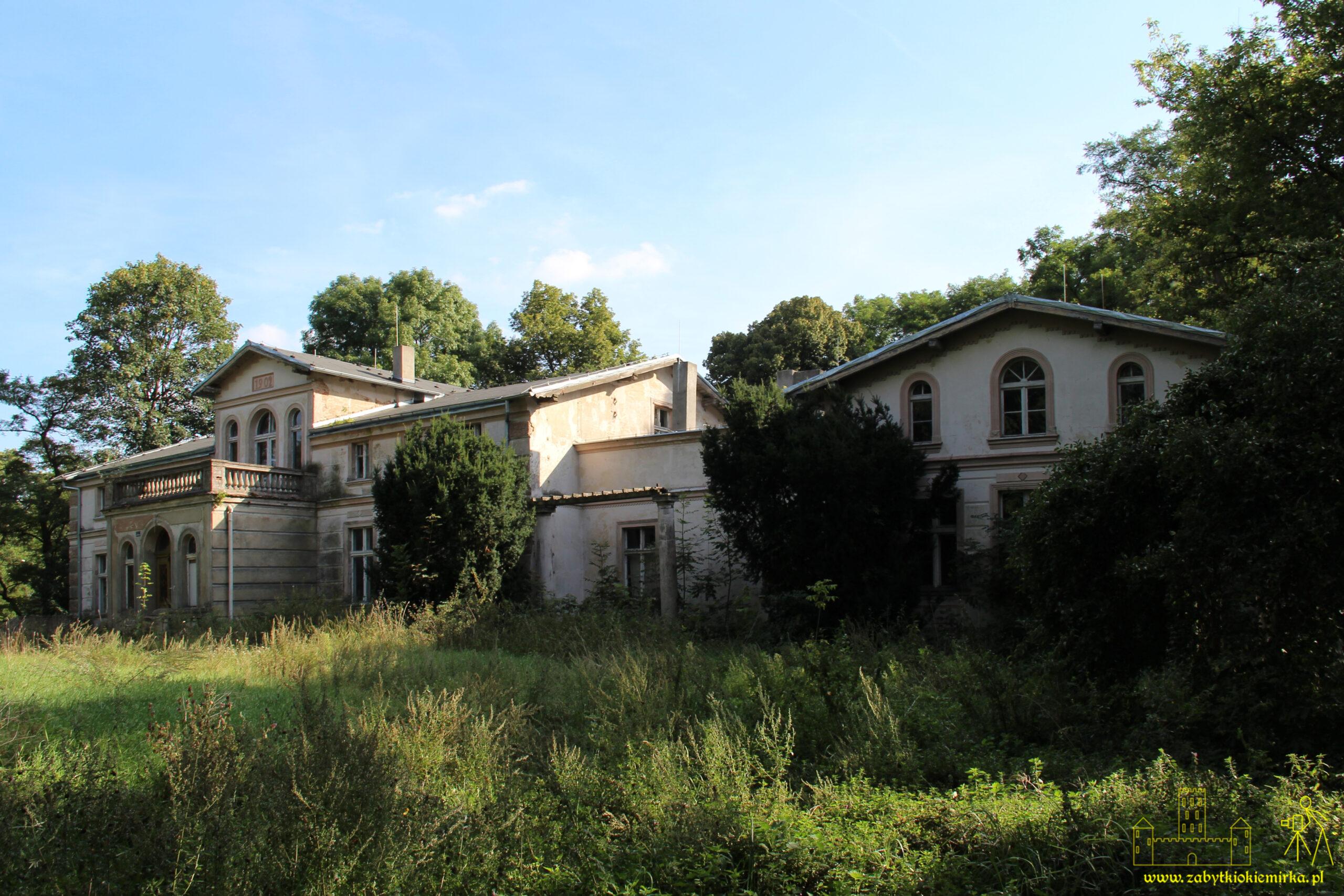 MARCINKOWO DOLNE – DWÓR