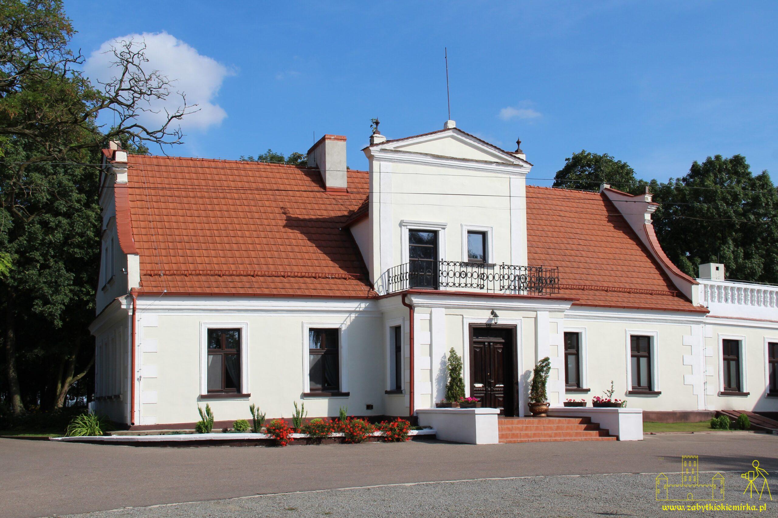 MARCINKOWO GÓRNE - DWÓR