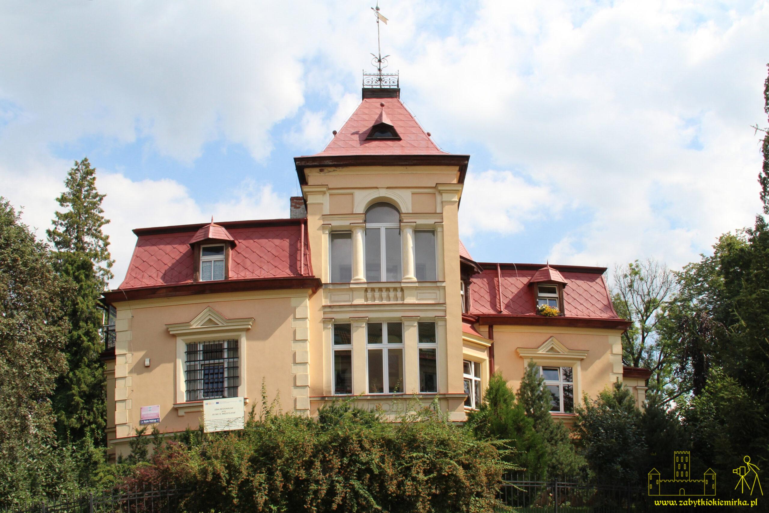 MIĘDZYLESIE – WILLA