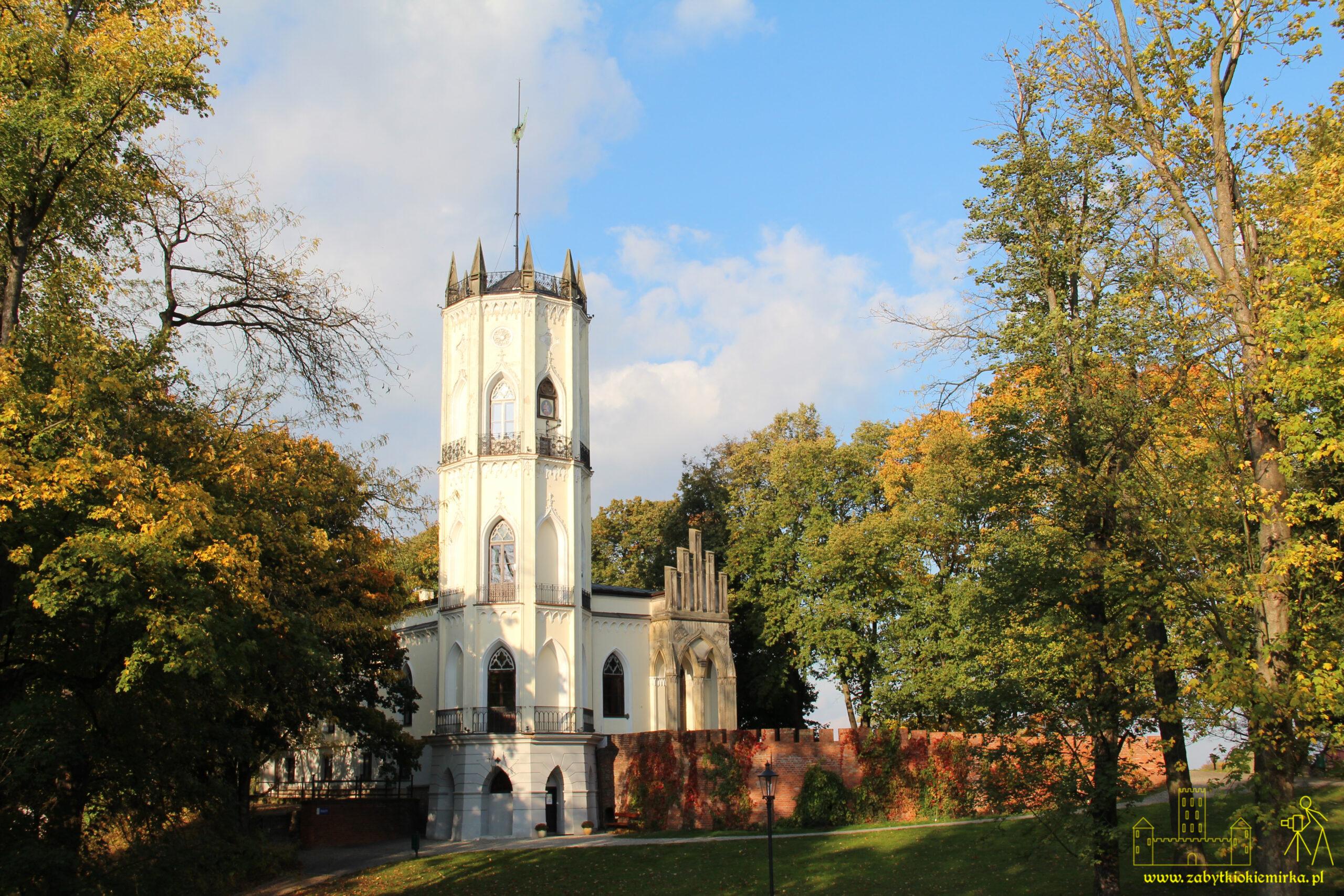 OPINOGÓRA GÓRNA - PAŁAC