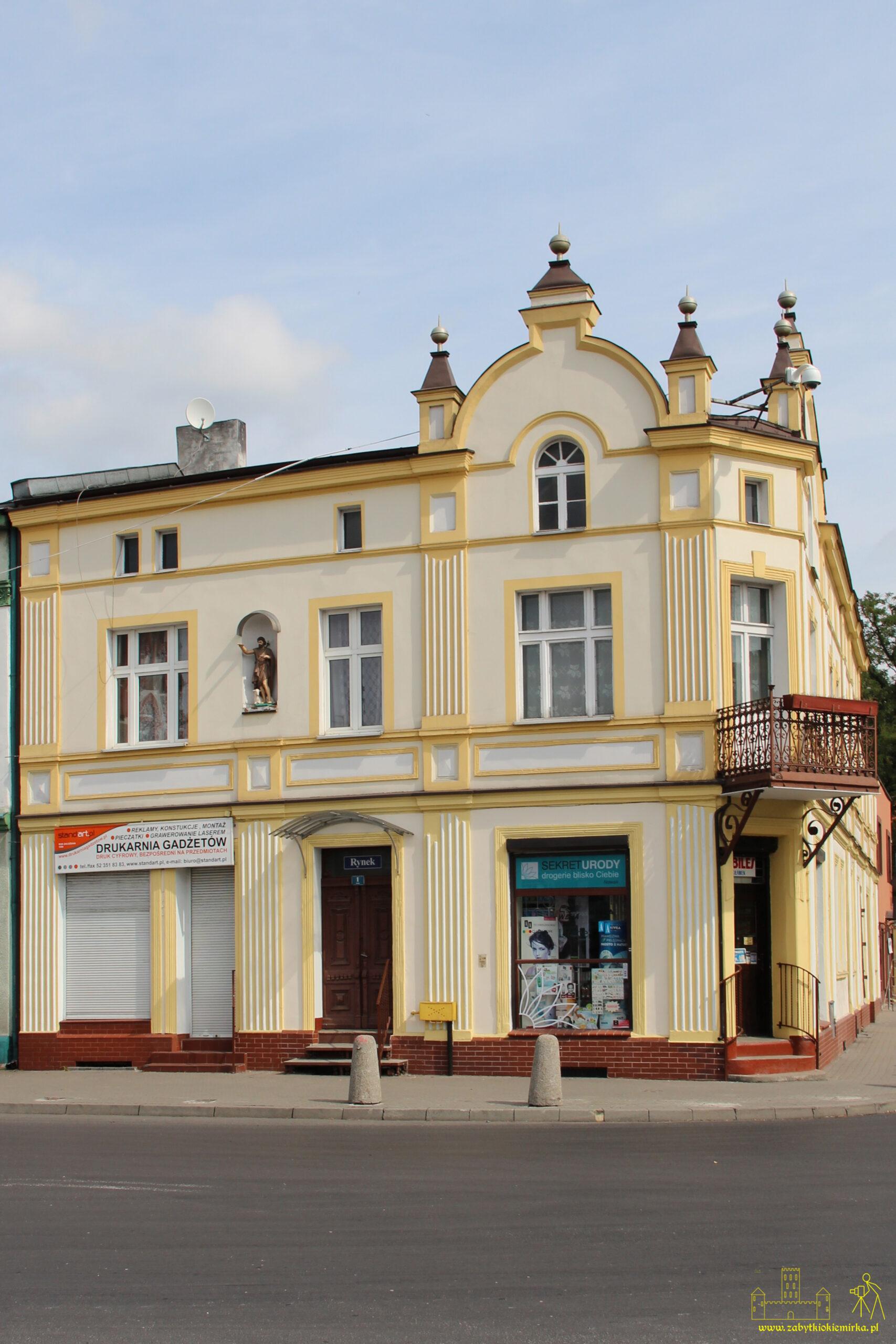 PAKOŚĆ – KAMIENICA (RYNEK 1)