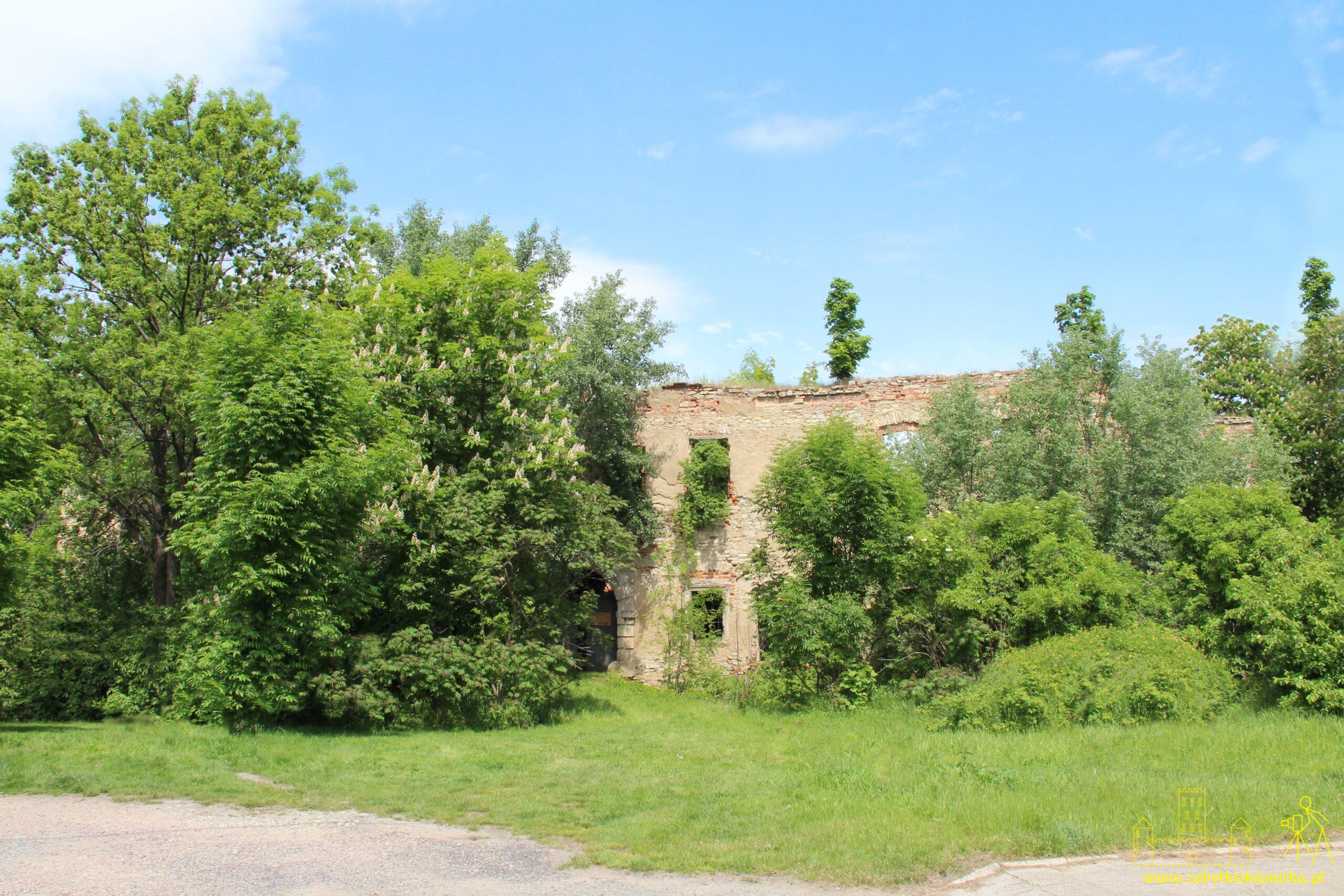 PRUSY - DWÓR