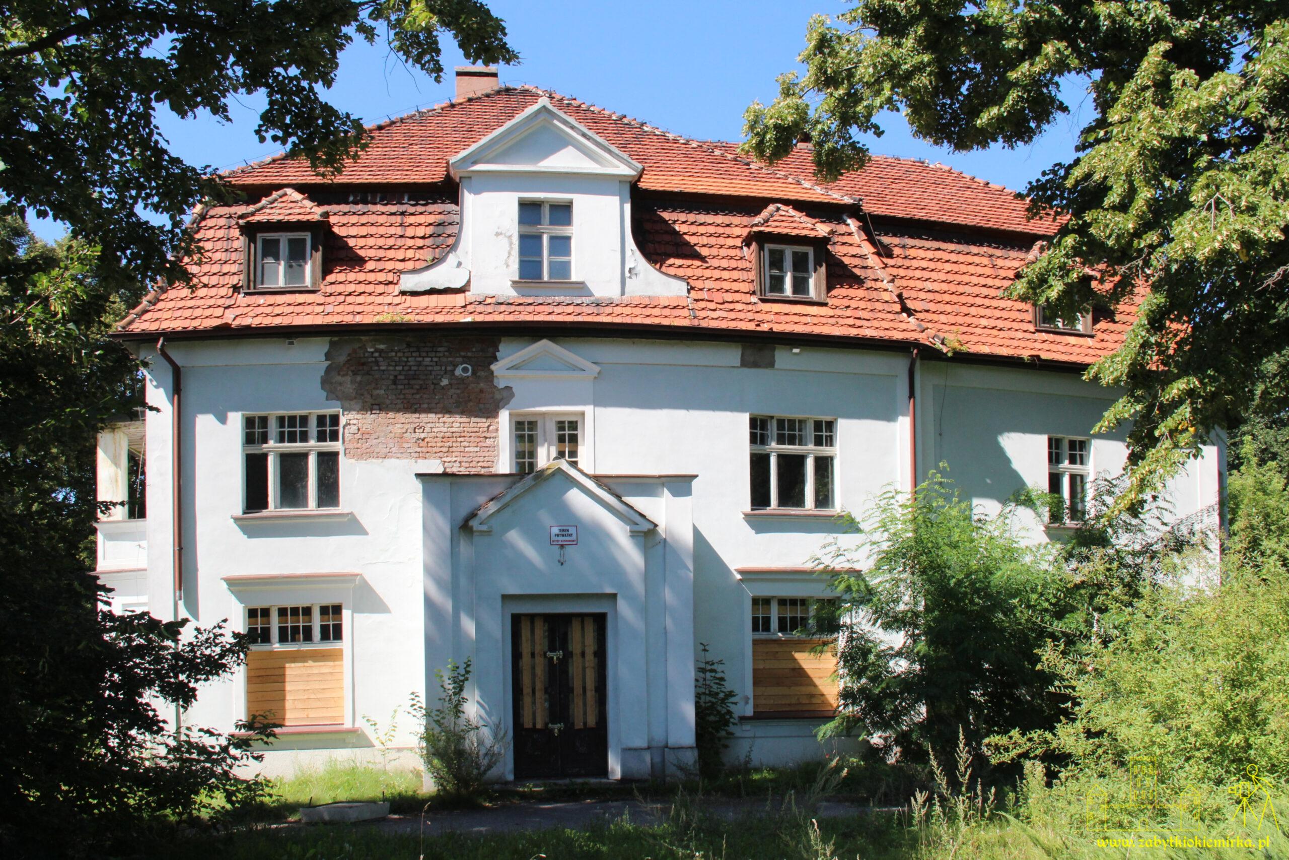 PRZYLEPKI – PAŁAC