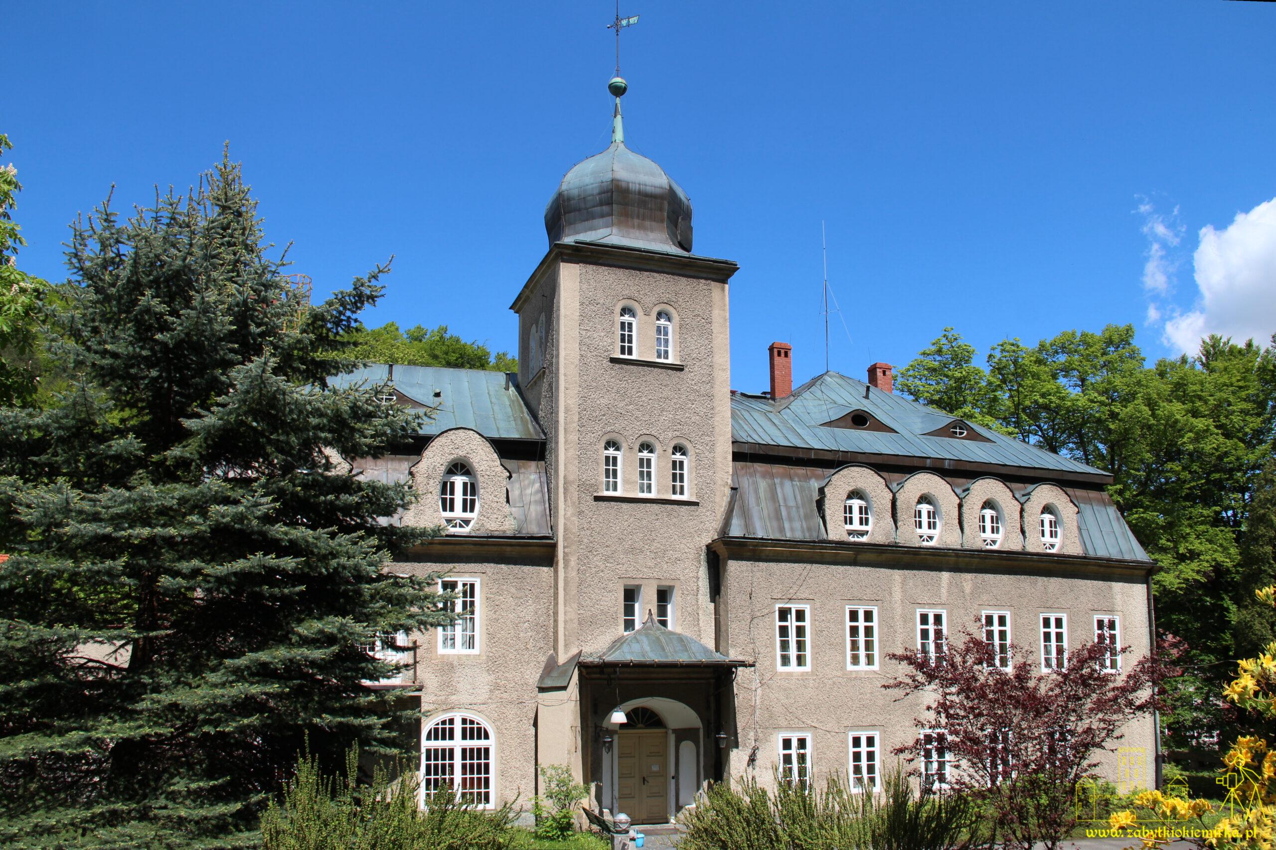 ROŚCISZÓW – PAŁAC