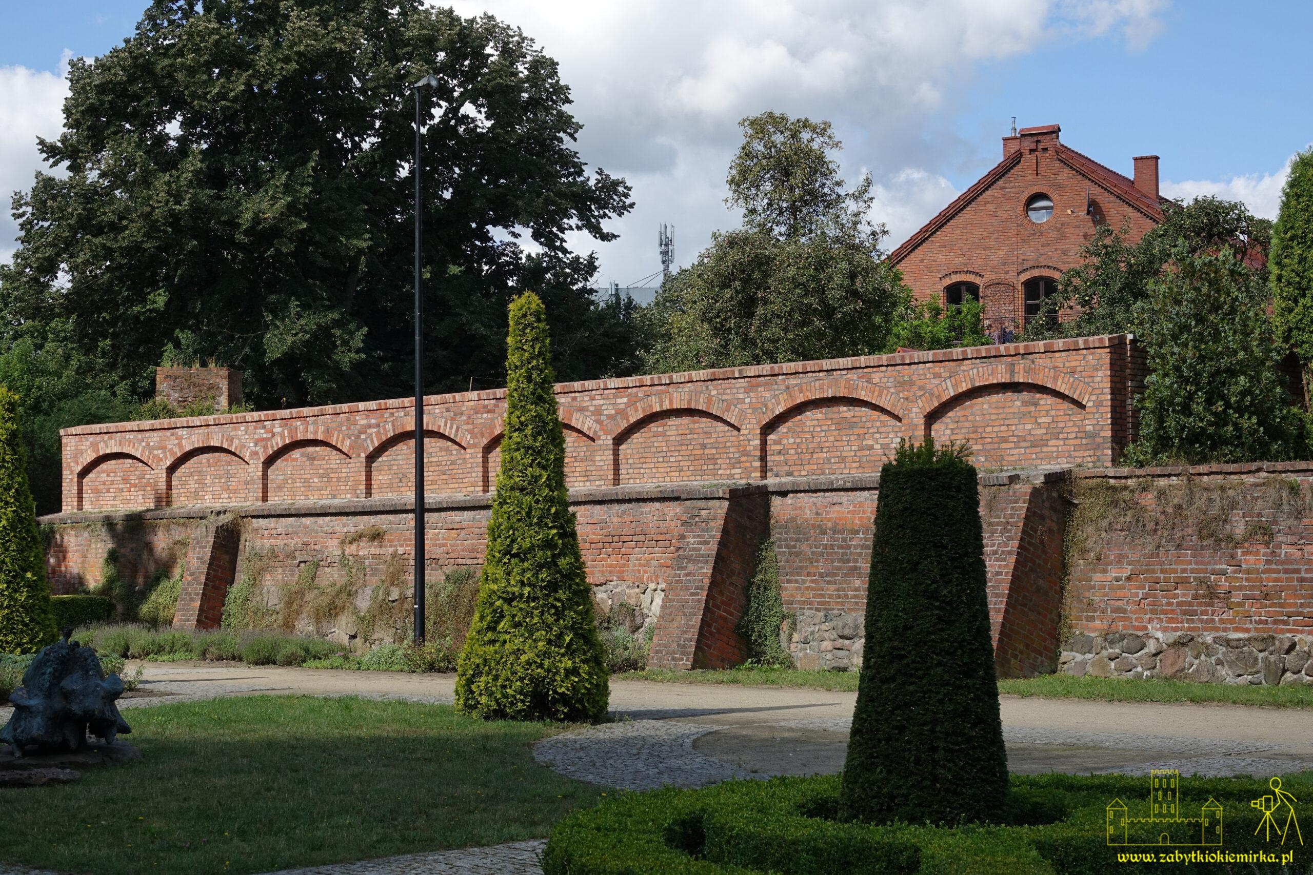 SŁUPSK - MURY OBRONNE