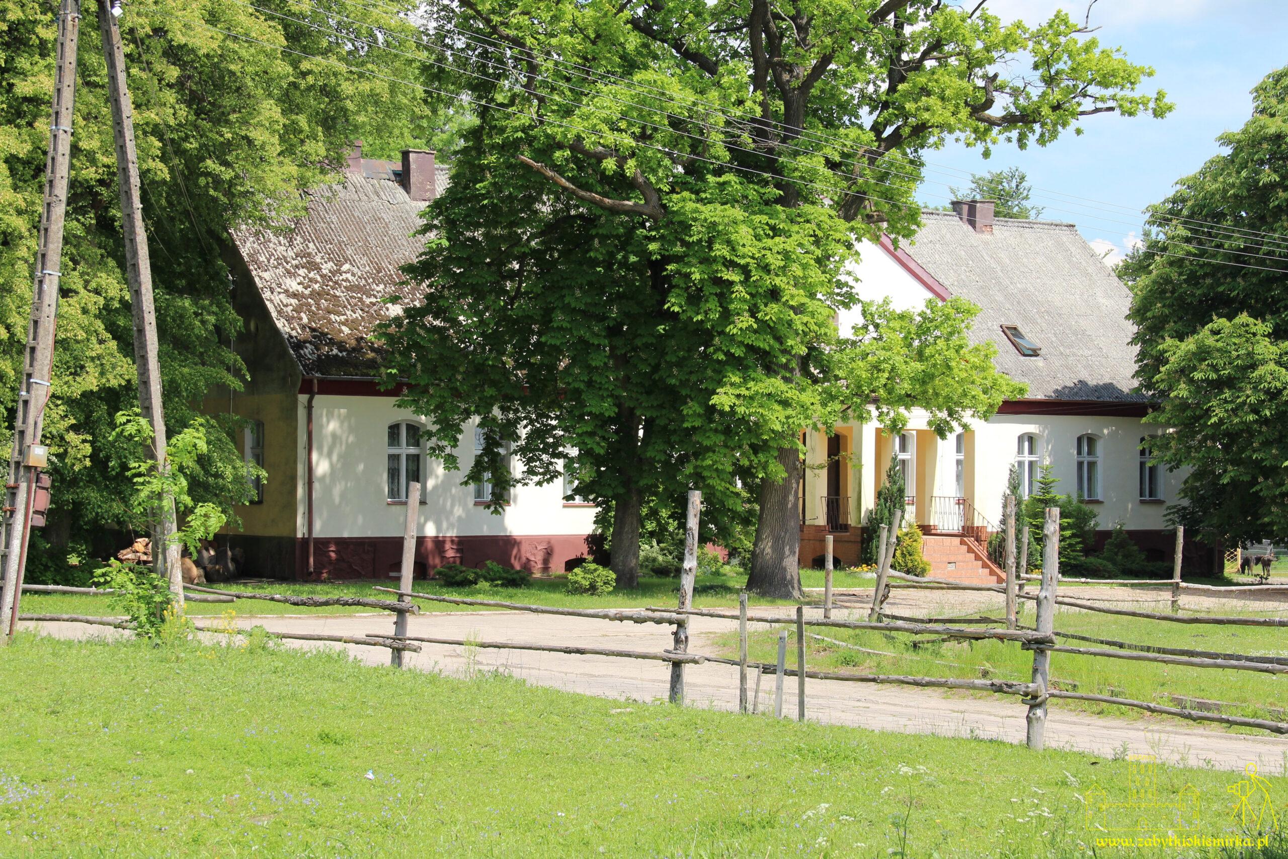 SZCZECINEK – DWÓR