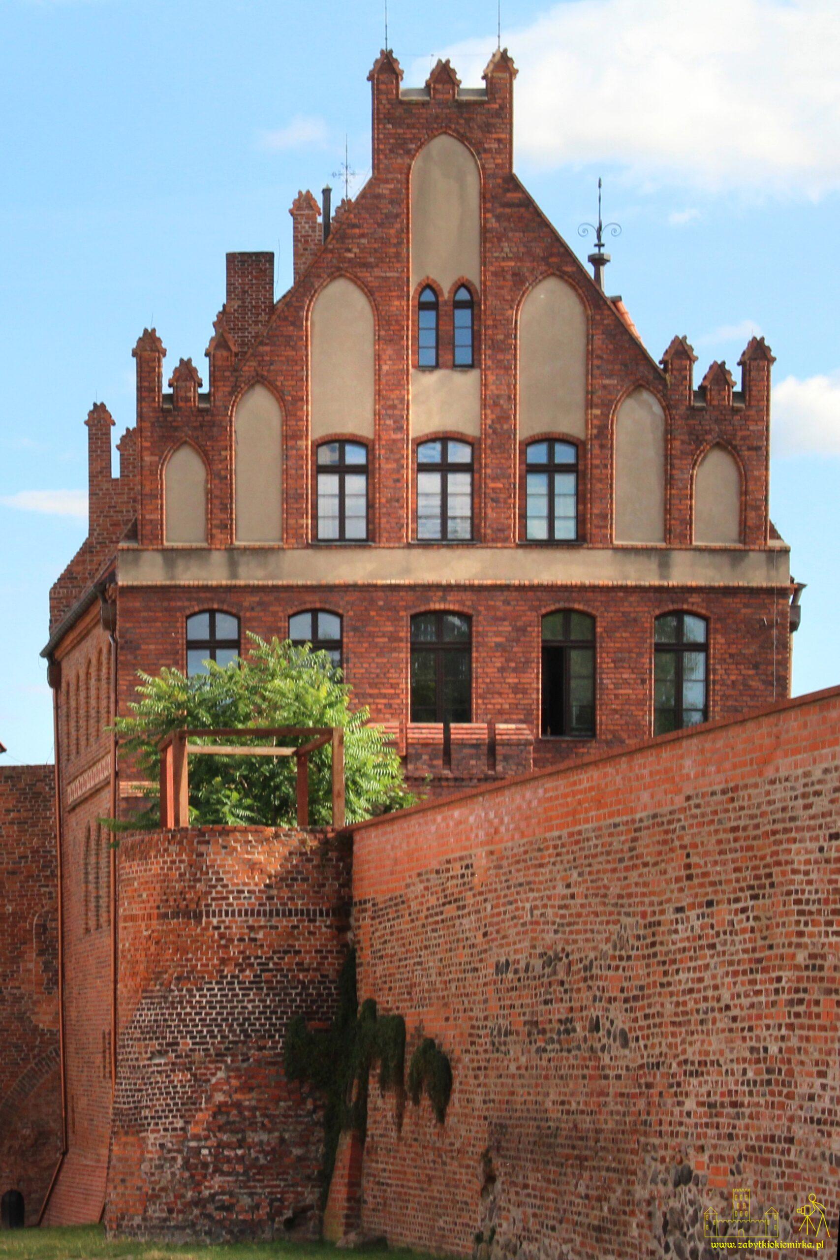 TORUŃ – DWÓR BRACTWA ŚW. JERZEGO