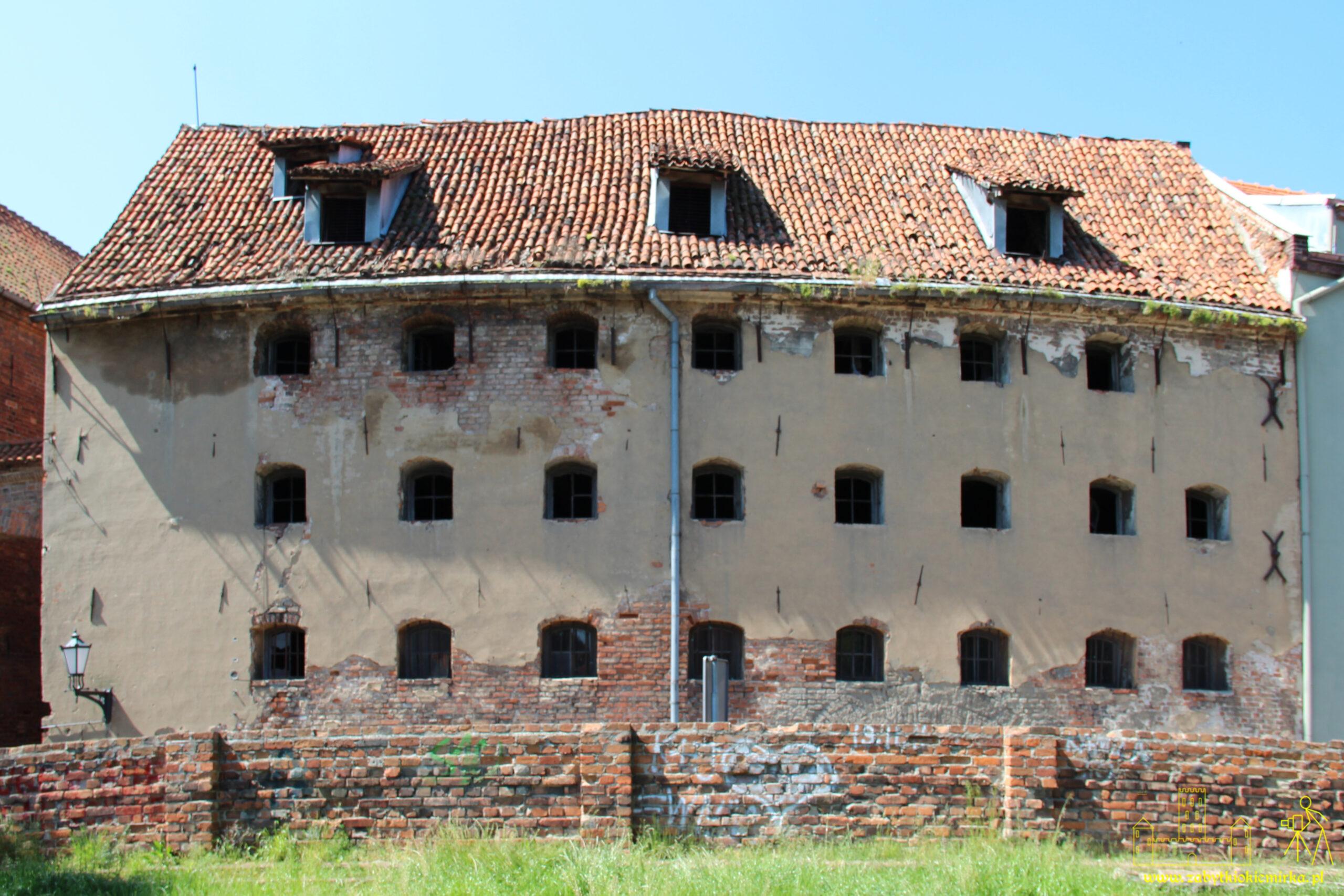 TORUŃ – SPICHLERZ (PODMURNA 13)
