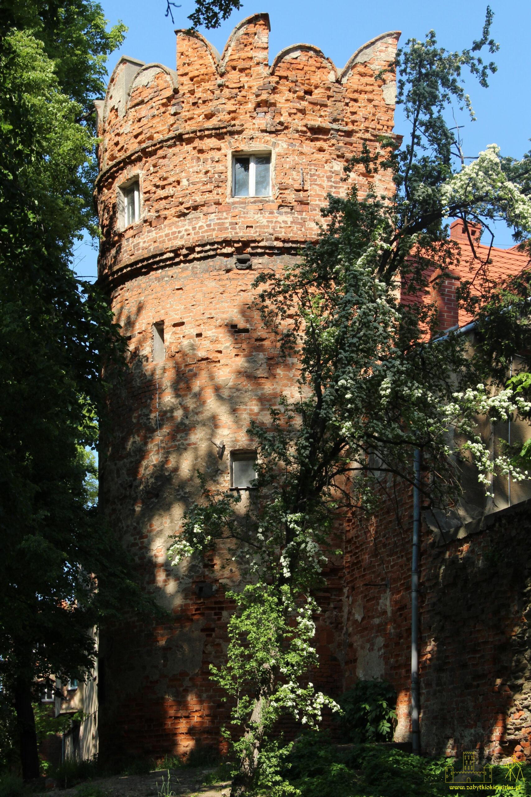 ZĄBKOWICE ŚLĄSKIE - BASZTA PÓŁCYLINDRYCZNA