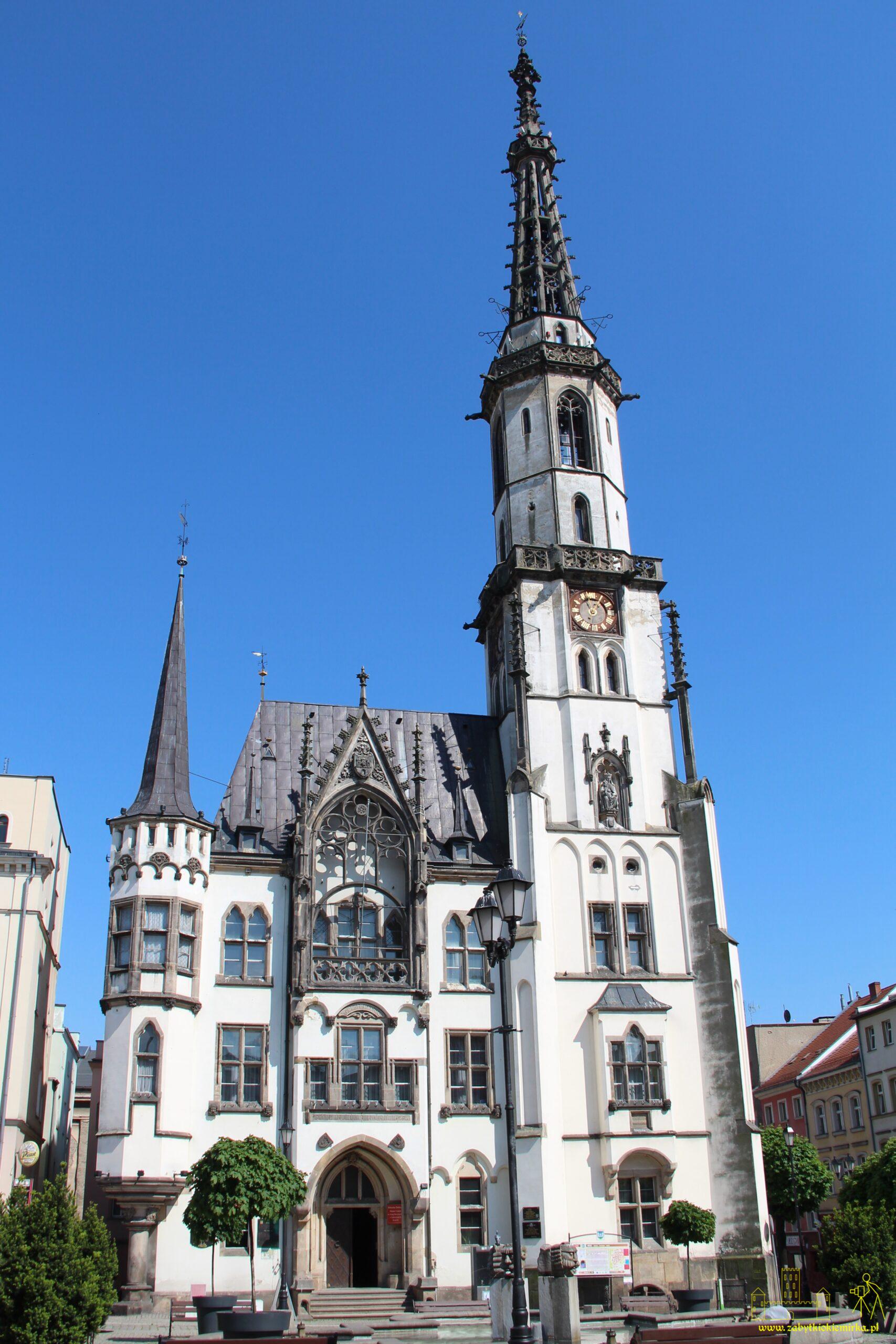 ZĄBKOWICE ŚLĄSKIE – RATUSZ