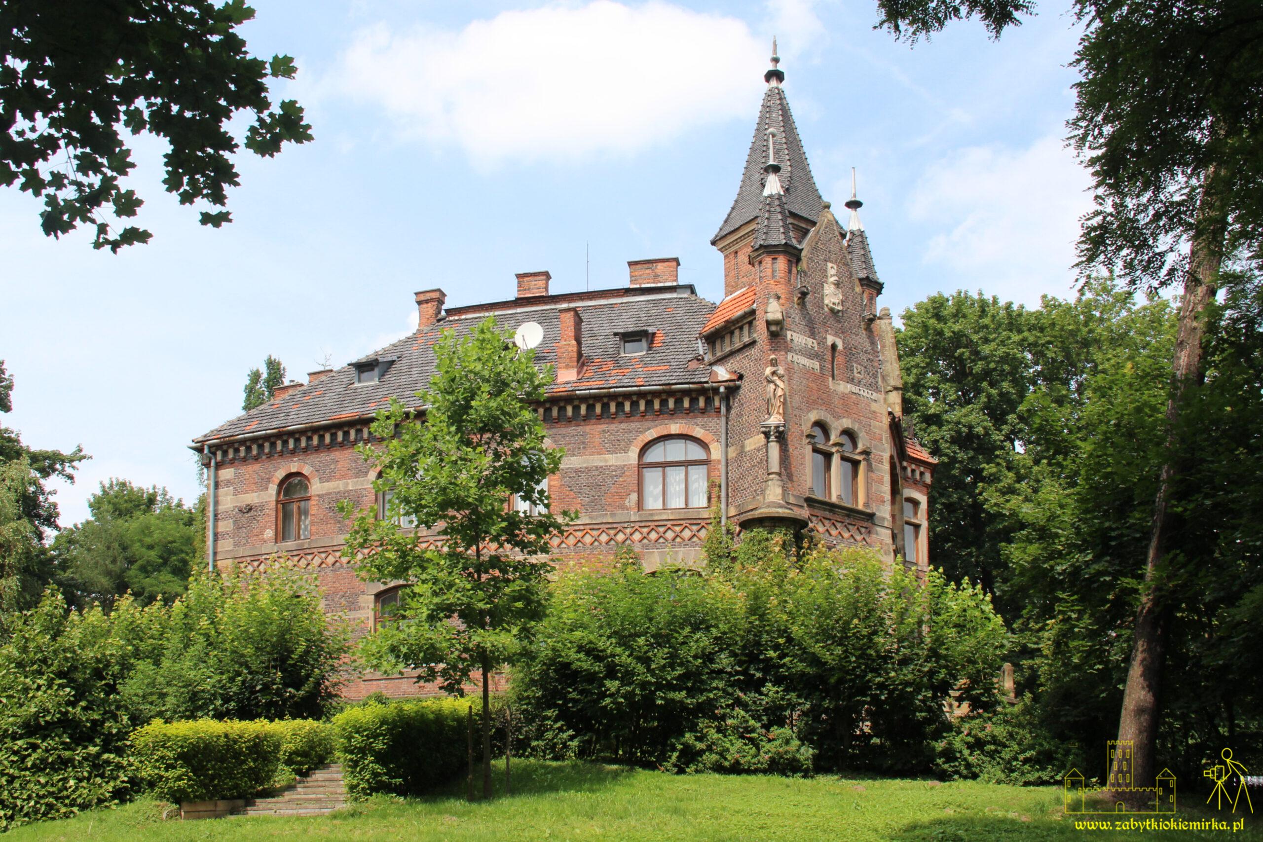 GRODKOWICE – PAŁAC