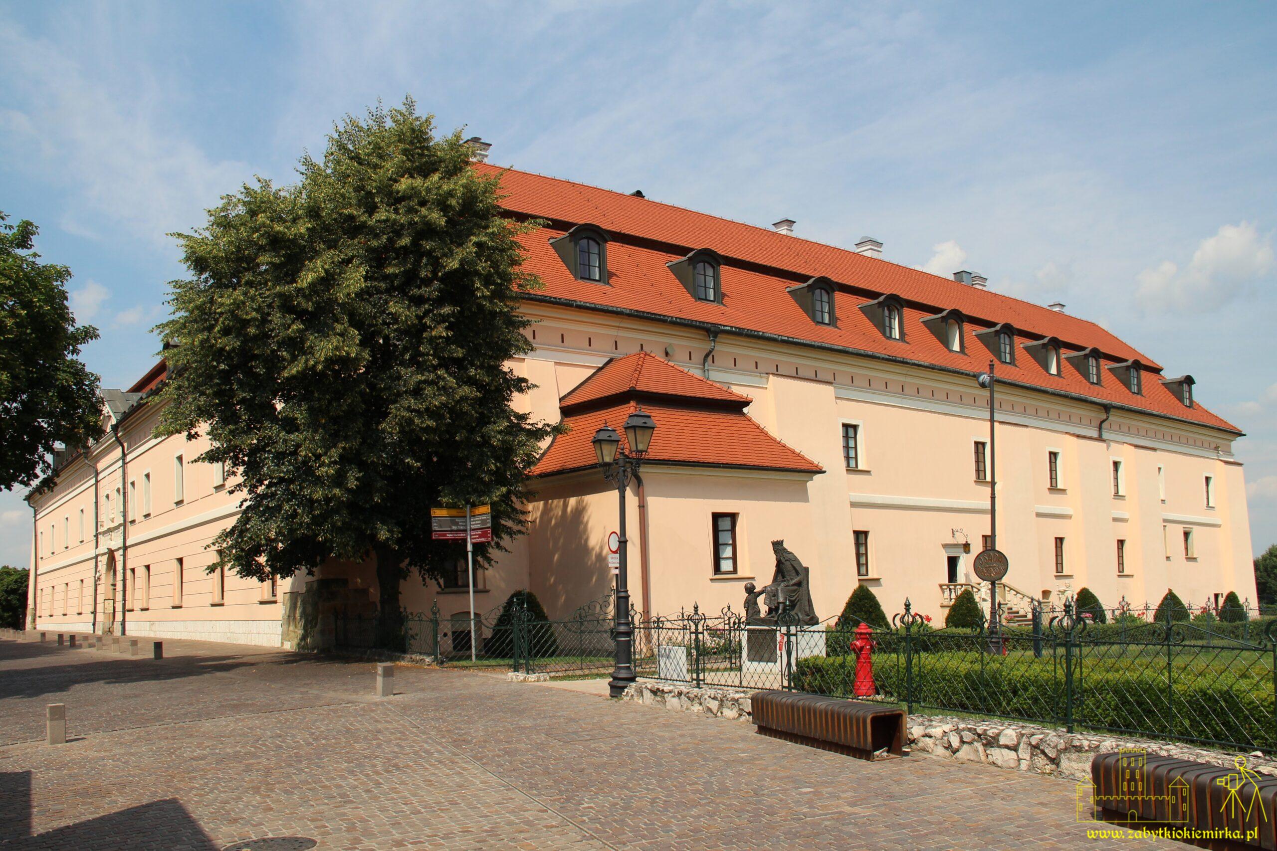 NIEPOŁOMICE - ZAMEK