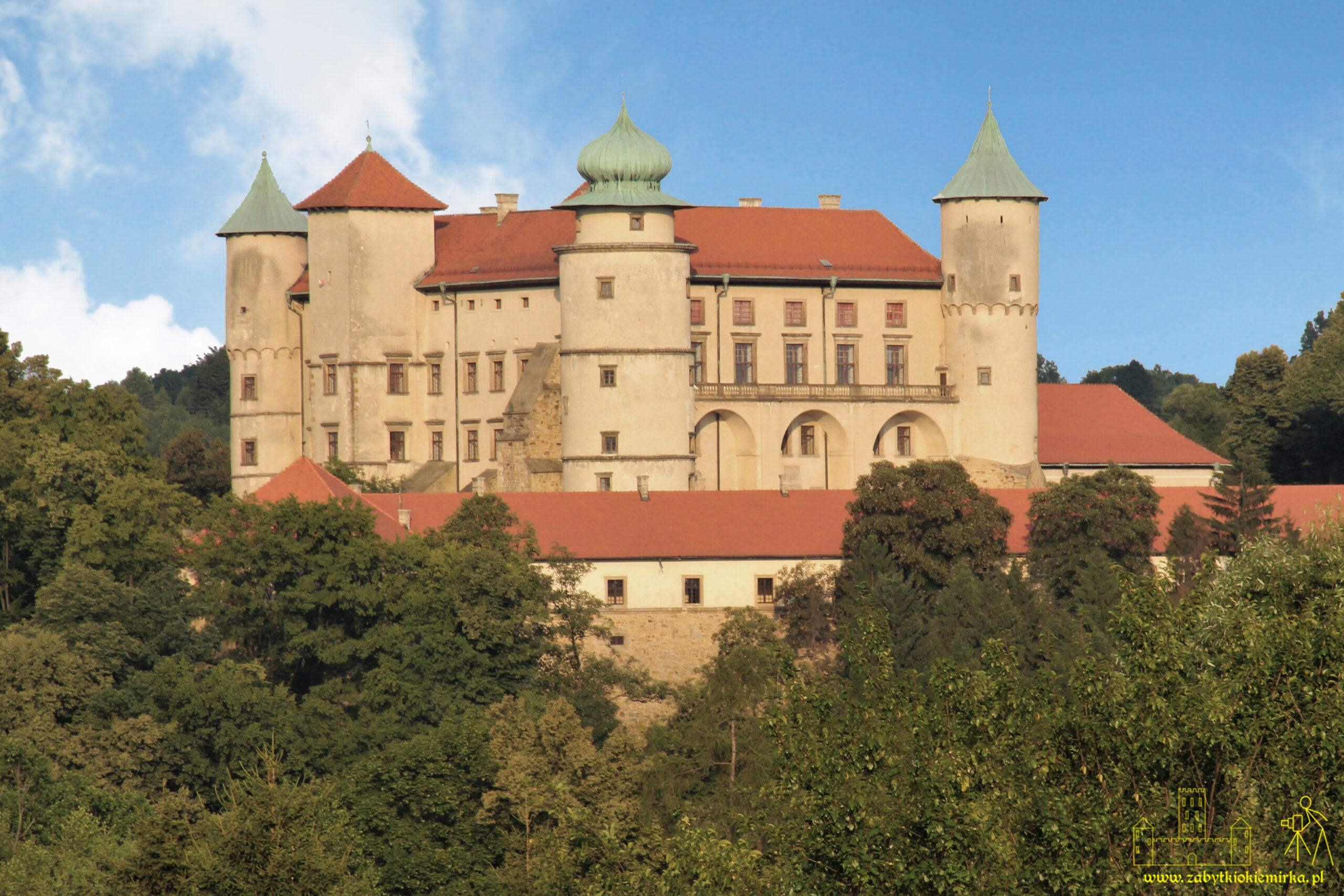 NOWY WIŚNICZ – ZAMEK