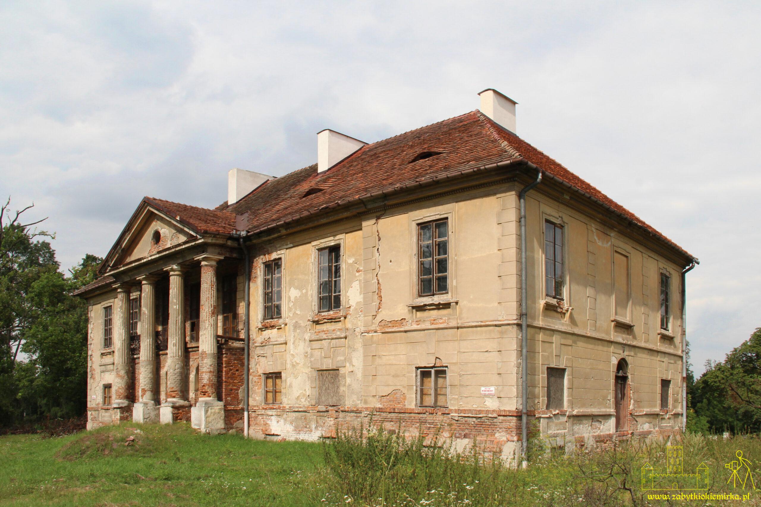 PŁAWOWICE – PAŁAC