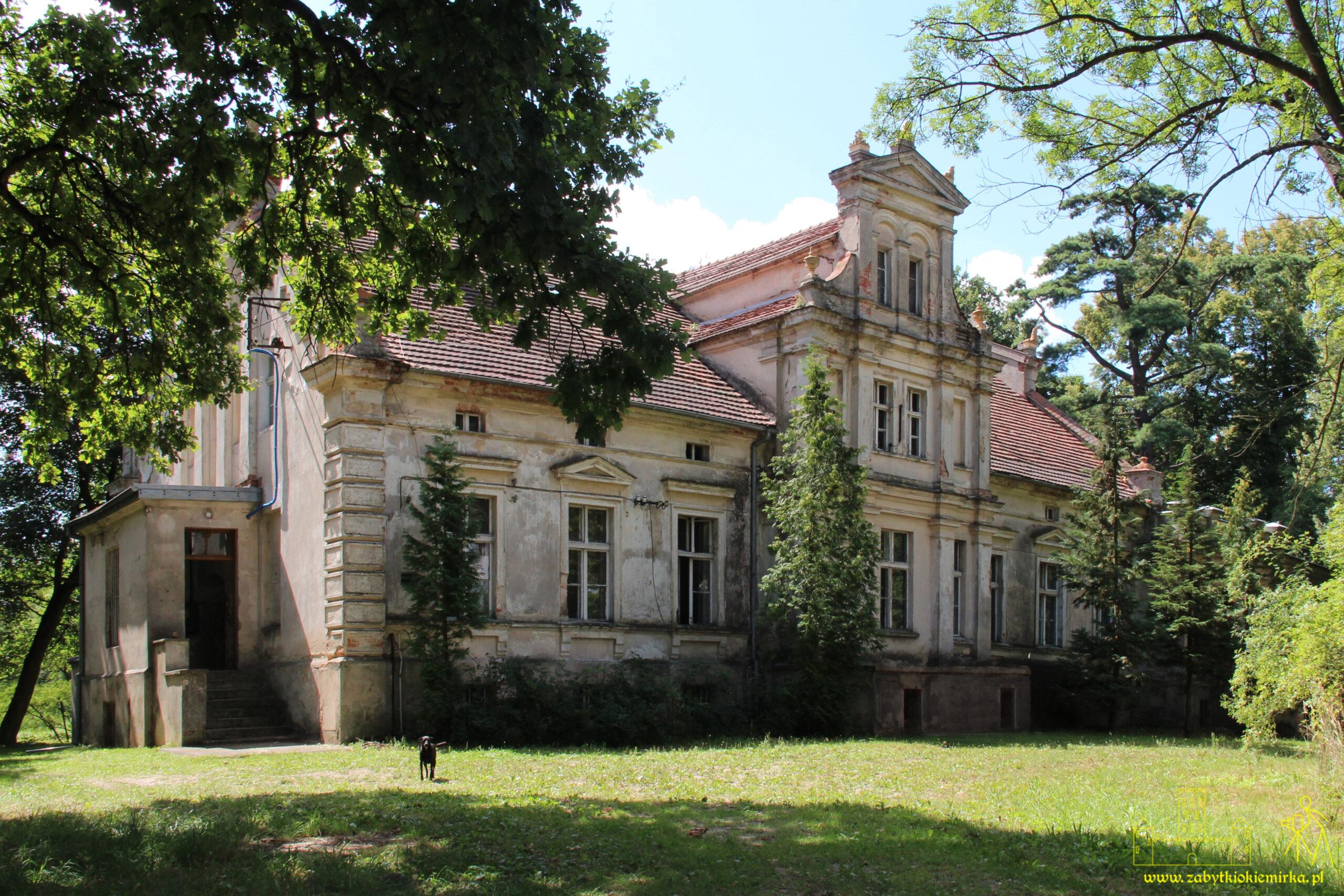 WIELKI BUCZEK - DWÓR